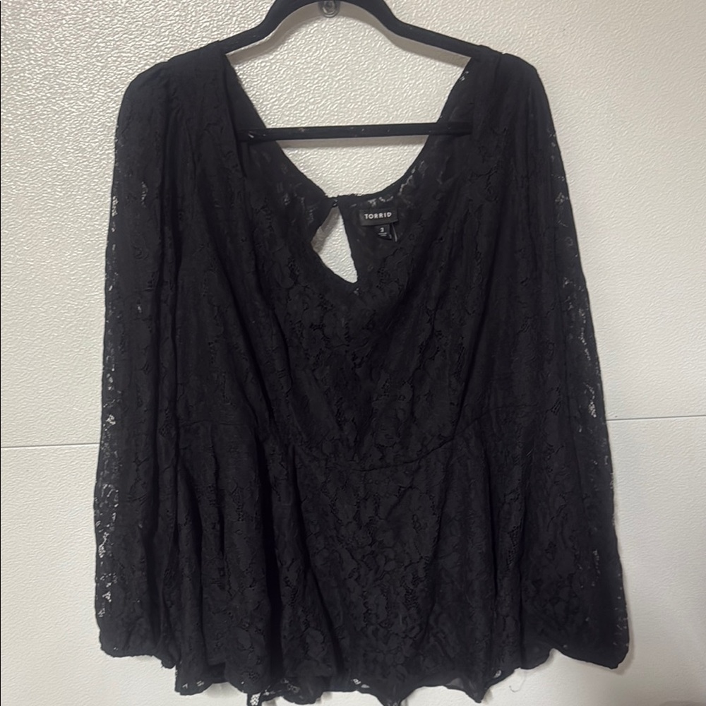 Torrid Black Relaxed zip back lace Blouse